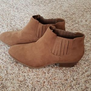 Brown suede booties NWOT 2" heel 13W